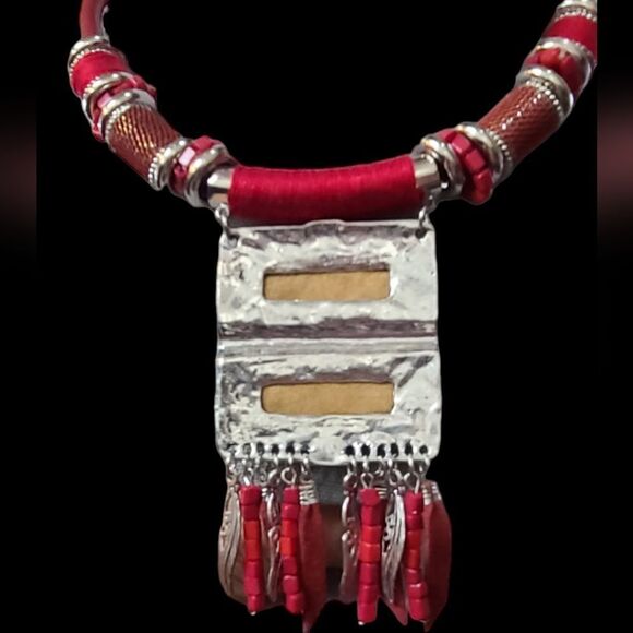 PARIS Necklace Ethnic Tribal Statement Solid Reversible Red & Silver - Picture 5 of 13